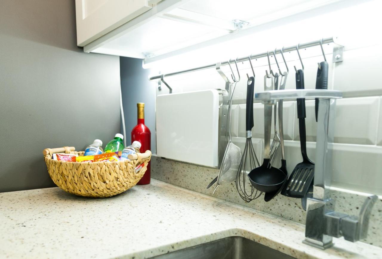 Choose To Be Happy At Seymour # 9 And #16 - Studio Apartments Kingston Eksteriør billede