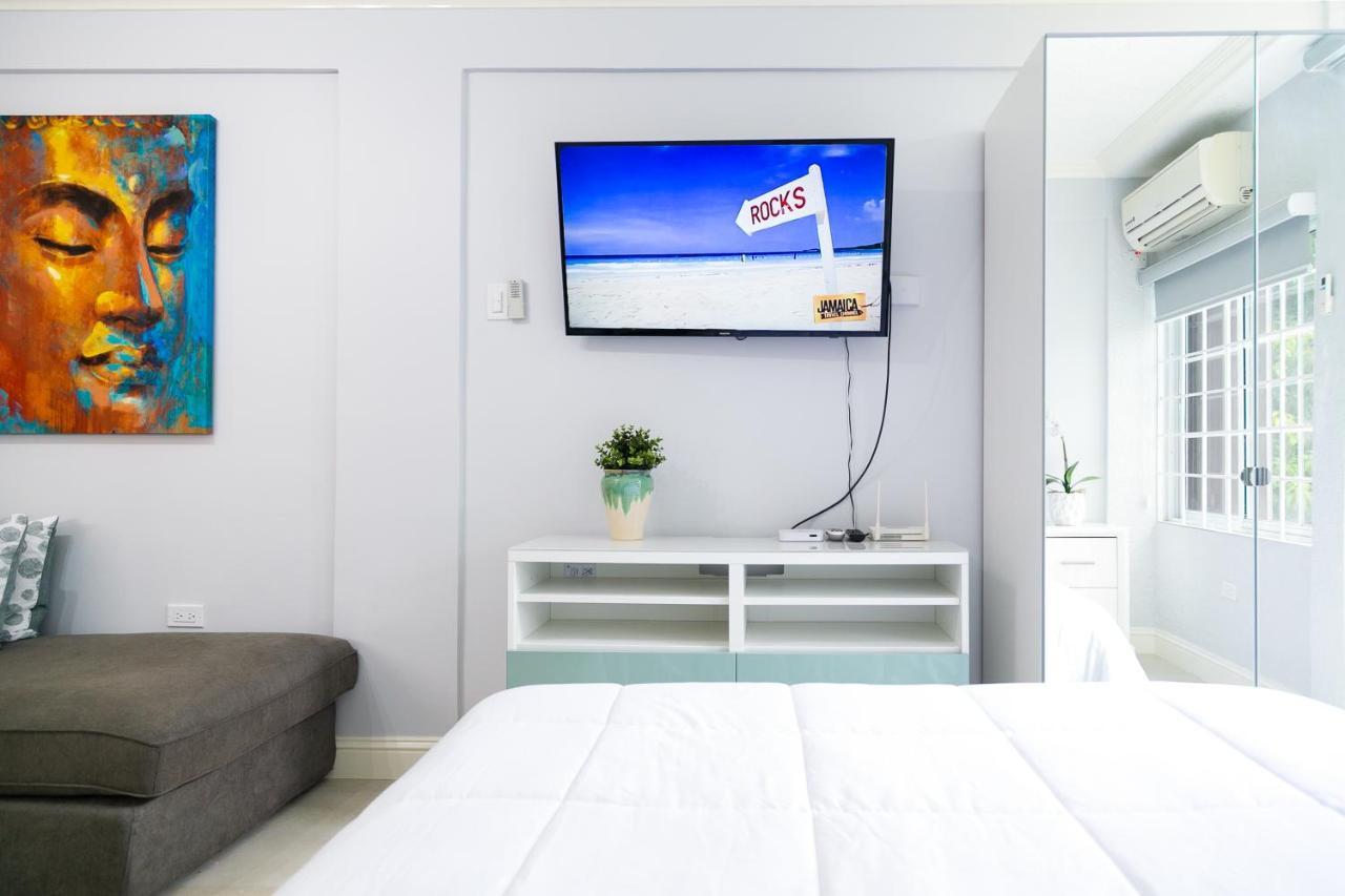 Choose To Be Happy At Seymour # 9 And #16 - Studio Apartments Kingston Eksteriør billede